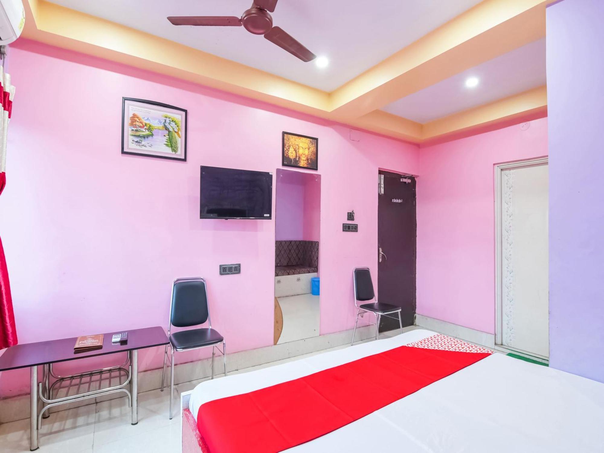 Oyo Flagship Hotel Red Velvet Hugli-Chinsurah Exterior photo